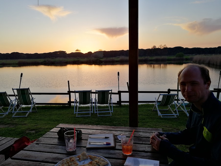 Apéro au bord du lac de Tamerici