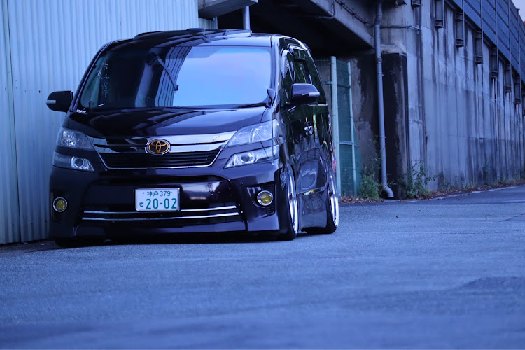 ヴェルファイアの緊急事態宣言解除・コロナウイルスに負けるな・ホイール交換・洗車・DIYに関するカスタム事例の投稿画像3枚目