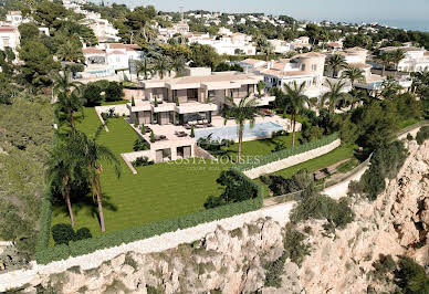 Villa with pool and terrace 3