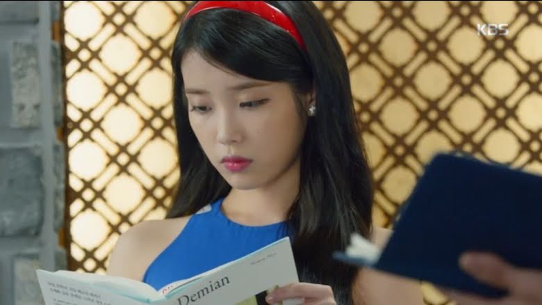 TOP 10 Books Recommended By IU Herself - Koreaboo