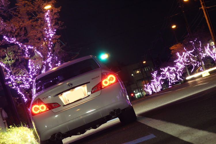 フーガのドライブ・冬感満載・夜景と愛車・イルミネーションと愛車・イルミネーションコラボに関するカスタム事例の投稿画像1枚目