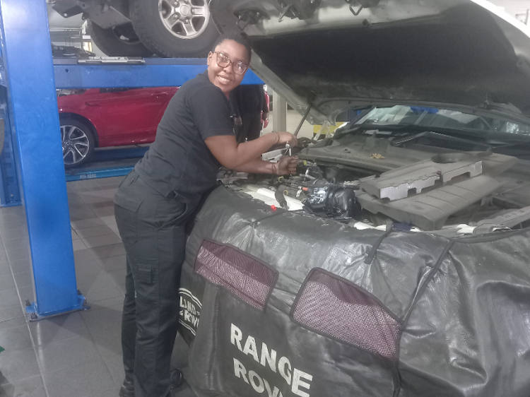 Sindiswa “Mabhebeza” Dladla, technician at Jaguar Land Rover.