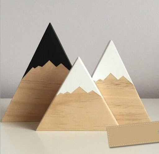 Title 6, Wooden hill shaped three piece ornament set per...