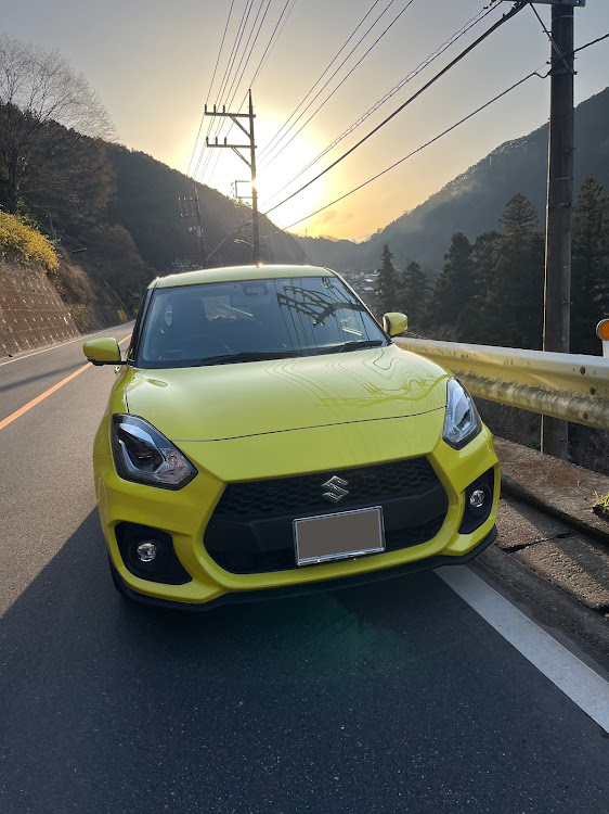 スイフトスポーツの奥多摩倶楽部・大麦代駐車場・サル登場・へそまんじゅう・桜見頃🌸に関するカスタム事例の投稿画像4枚目