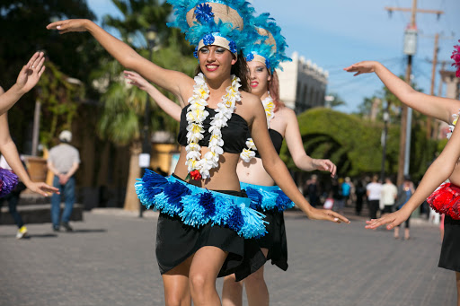 dancers-6.jpg - Loreto brought in a lineup of cultural entertainers for the music and food festival.