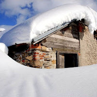 La casetta sotto la neve di 