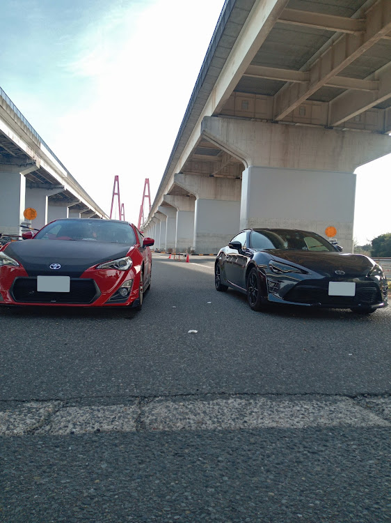 86の今年1年ありがとうございました・名古屋港に関するカスタム事例の投稿画像1枚目