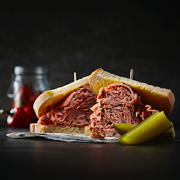 Mtl Smoked Meat Sandwich