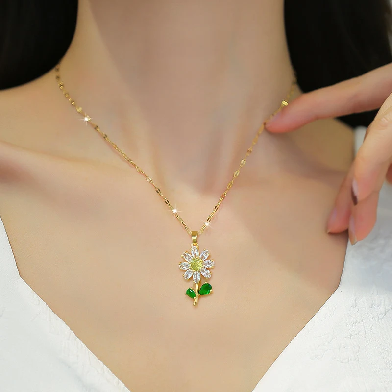 Title 8, Conjunto de collar y pendientes de mujer con ho...