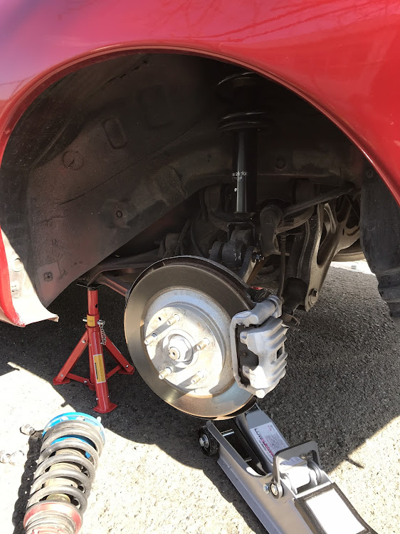 RX-7の車高調整に関するカスタム事例の投稿画像2枚目
