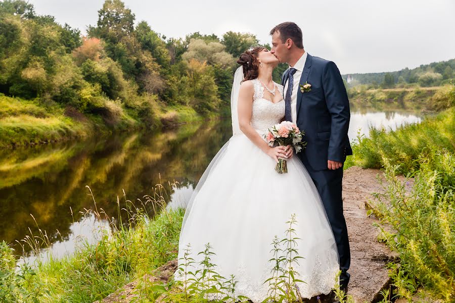 Fotógrafo de casamento Aleksandr Lipatov (lipatov). Foto de 10 de outubro 2015