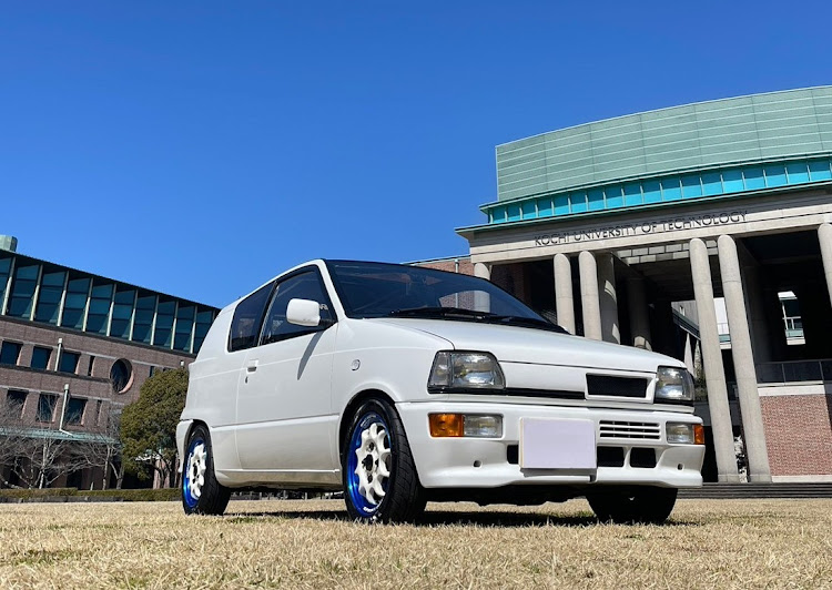 セルボのトレッドパターン選手権・横丁小町・ヨコハマタイヤ・アドバンネオバに関するカスタム事例の投稿画像1枚目