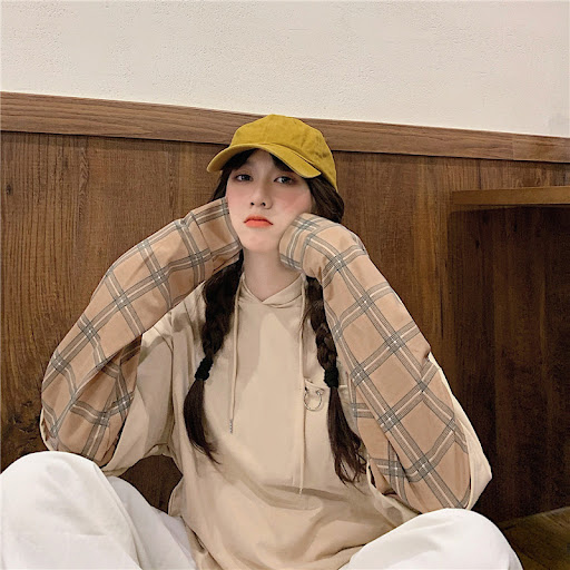 Title 4, Spring and autumn sweater loose