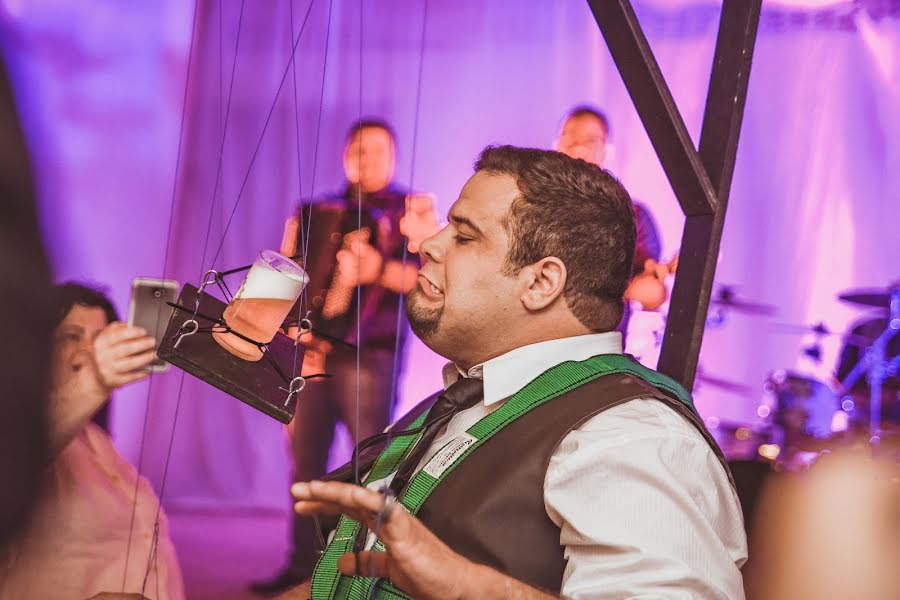 Wedding photographer Alex Matos (alexmatos). Photo of 23 April 2019