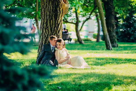 Fotógrafo de casamento Liliana Morozova (liliana). Foto de 6 de outubro 2016