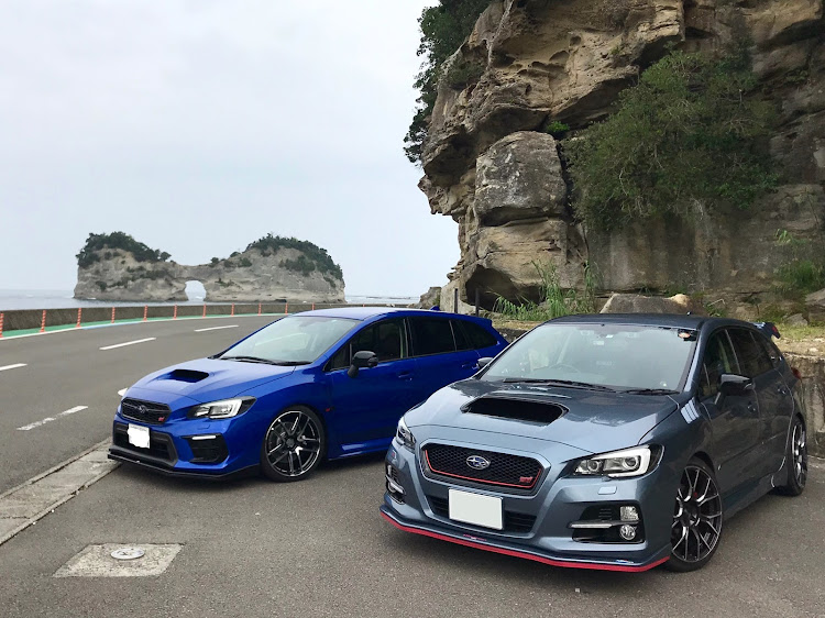 レヴォーグのツーリング・ドライブ・レヴォーグ・愛車撮影・円月島に関するカスタム事例の投稿画像3枚目