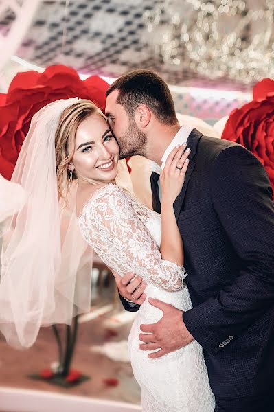 Wedding photographer Yuliya Maslennikova (julm). Photo of 18 January 2018