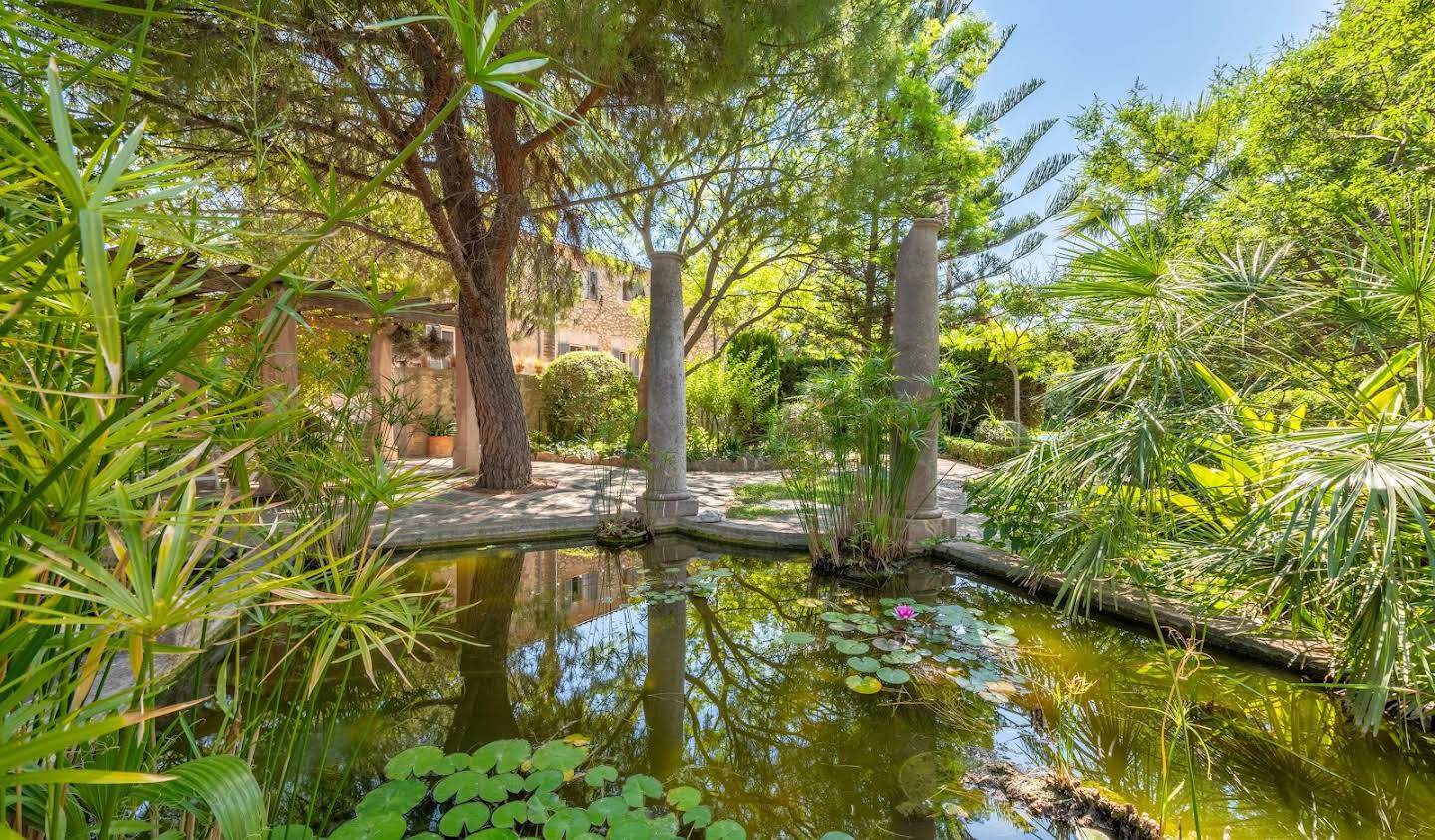 House with pool and garden Palma