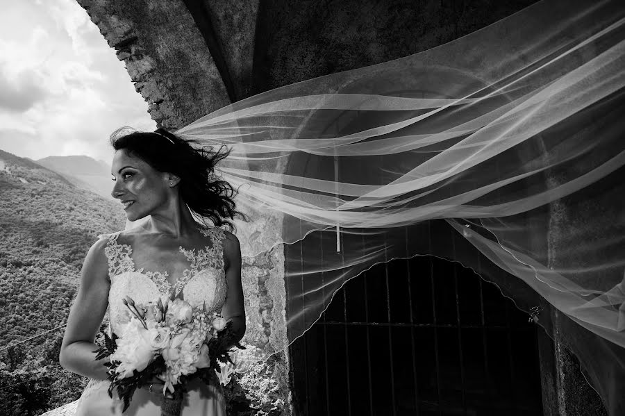 Fotografo di matrimoni Fabrizio Aili (fabrizioph). Foto del 4 marzo 2022