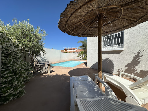 House with pool and terrace 3