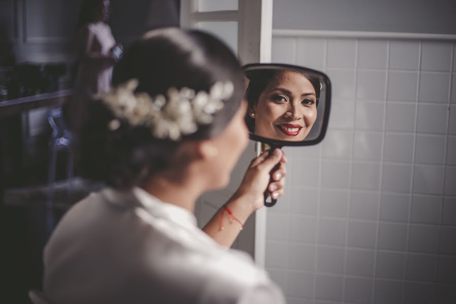 Fotografo di matrimoni Yssa Olivencia (yssaolivencia). Foto del 25 febbraio 2019