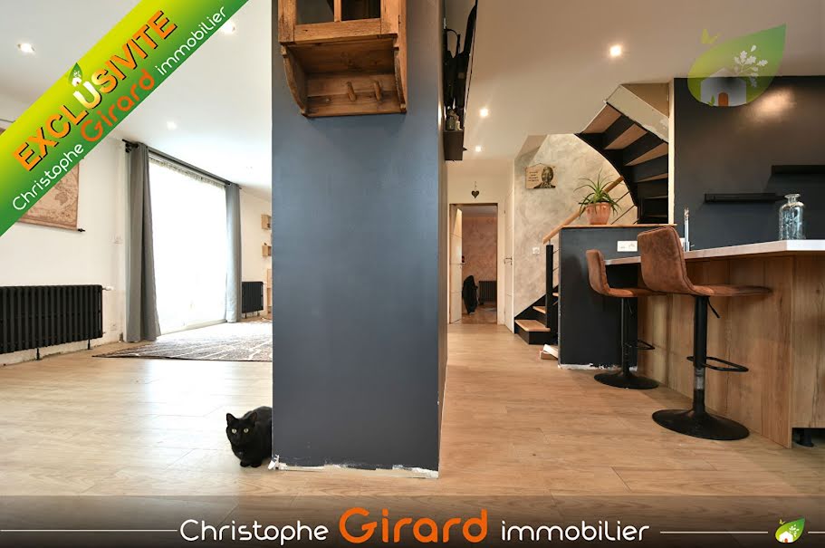 Vente maison 7 pièces 108 m² à Saint-Thual (35190), 297 220 €