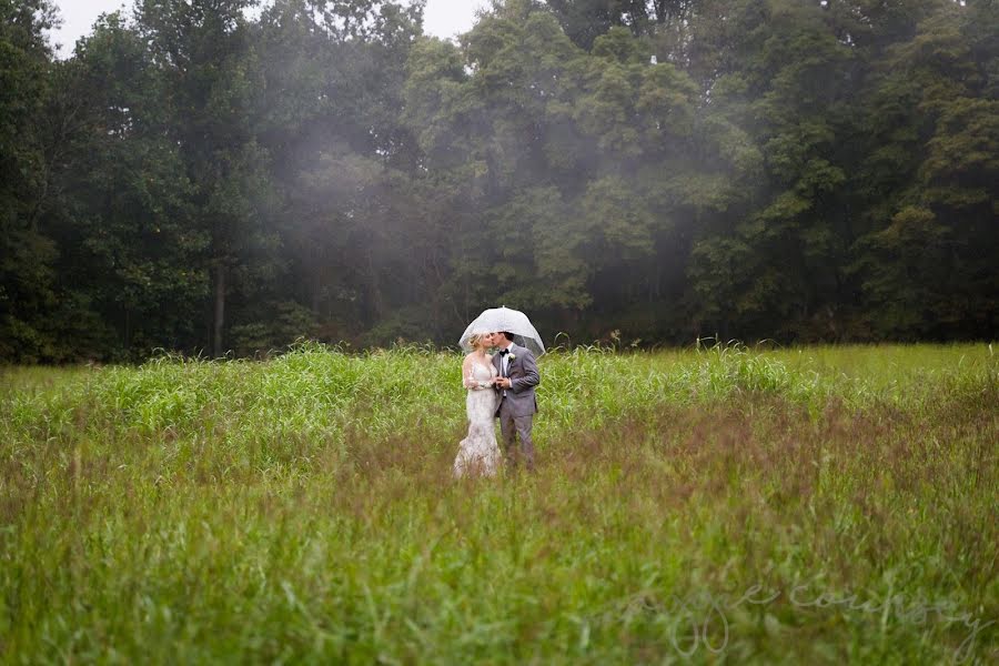 Wedding photographer Maggie Coursey (maggiecoursey). Photo of 21 June 2022