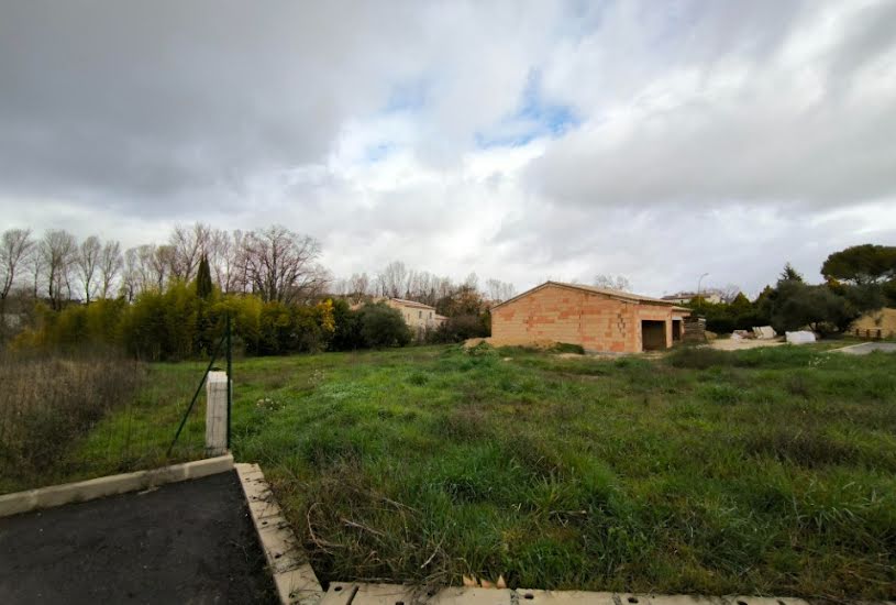  Vente Terrain à bâtir - 759m² à La Tour-d'Aigues (84240) 