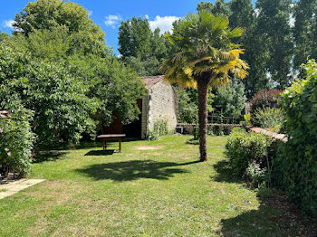 maison à Saint-Séverin-sur-Boutonne (17)