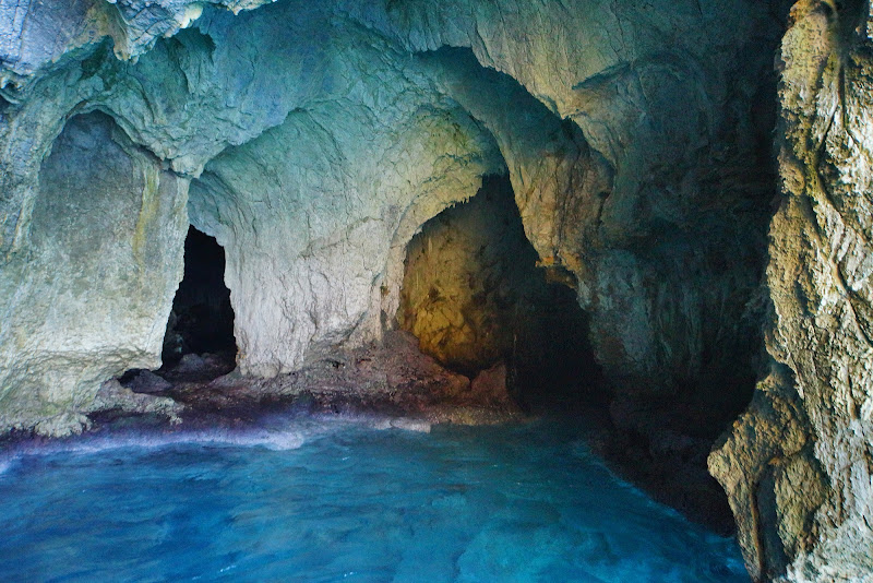 Un Blu Dipinto di Blu di cesare carusio