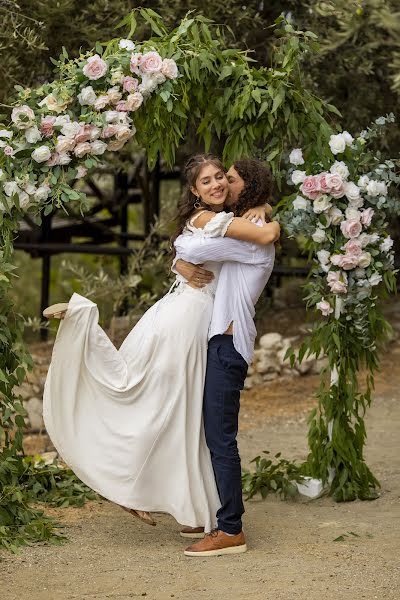 Fotógrafo de casamento Oxana Oliferovskaya (oliferovskaya). Foto de 29 de outubro 2022