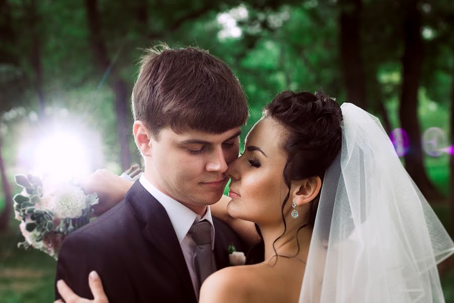 婚禮攝影師Ruslan Grigorev（ruslan117）。2015 9月13日的照片