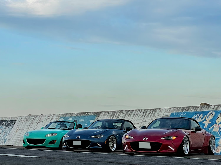 ロードスターの神栖オープンカーミーティング・千人画廊・光岡・卑弥呼・サーキットの狼ミュージアムに関するカスタム事例の投稿画像2枚目