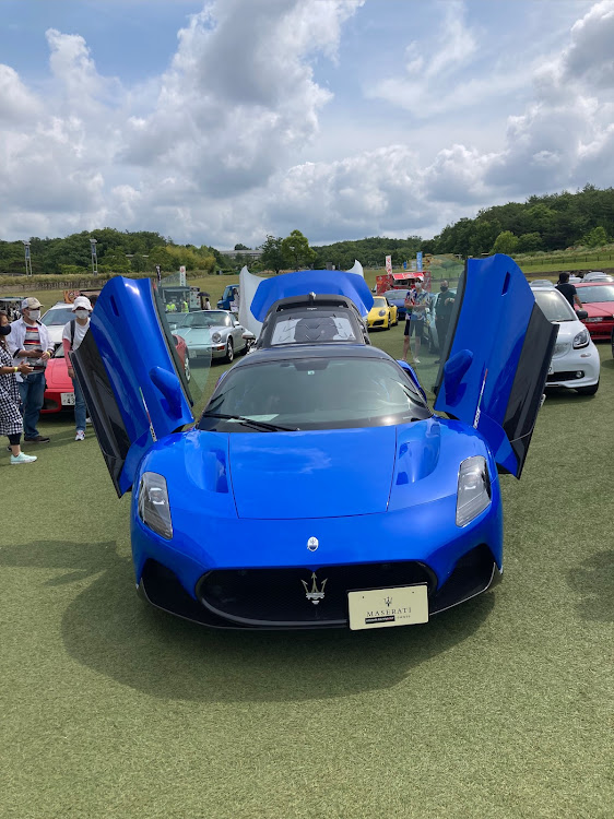 3シリーズ カブリオレのBMW・E93M3・M3cabriolet・ミラフィオーリ・展示参加に関するカスタム事例の投稿画像5枚目