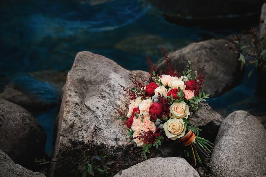 Fotógrafo de casamento Yuriy Luksha (juraluksha). Foto de 10 de outubro 2015