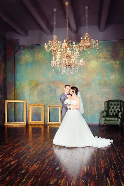 Wedding photographer Tatyana Semicvetikova (bella-festa). Photo of 20 December 2015