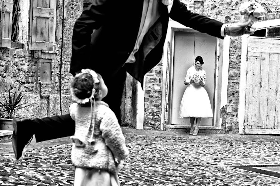 Fotografo di matrimoni Paola Morini (morini). Foto del 15 febbraio 2017