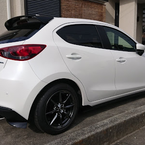 MAZDA2 DJLFS