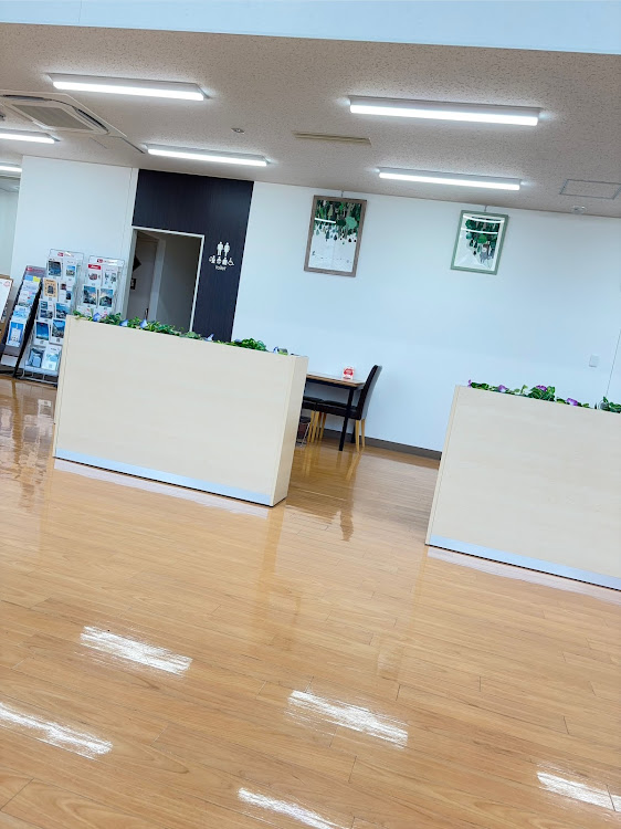 タフトの白🤍タフト点検です・大雨の中キャンセルしませんでした・店内誰〜も居ませんに関するカスタム事例の投稿画像4枚目