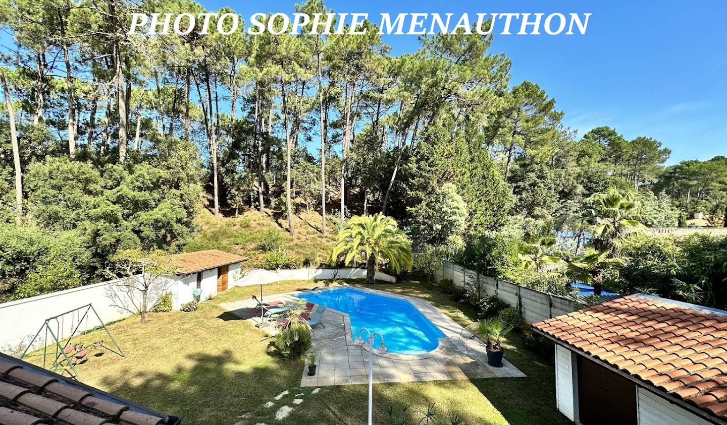 House with pool and terrace Hossegor