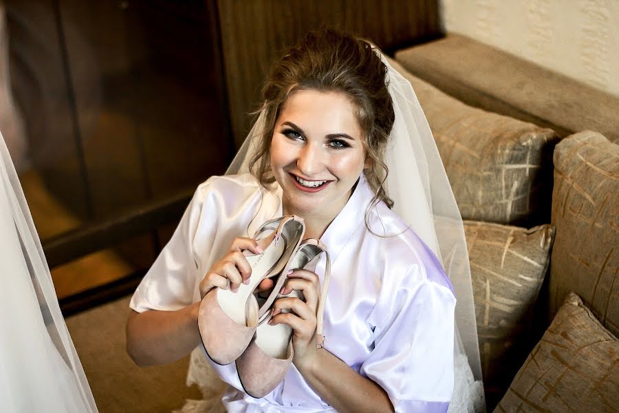 婚禮攝影師Arina Polirina（arinapolirina）。2019 10月27日的照片