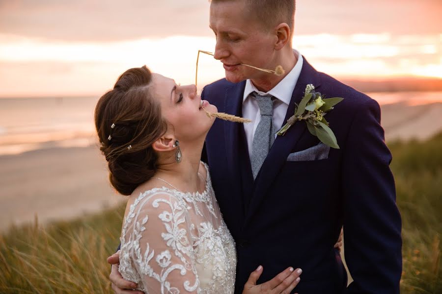 Fotografo di matrimoni Laura Ellen (lauraellenphoto). Foto del 2 luglio 2019