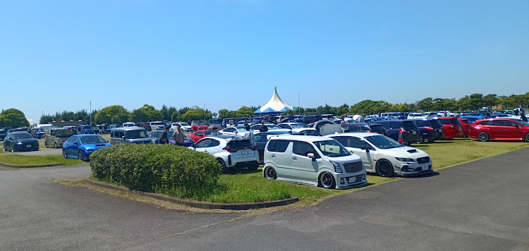 フーガのCARTUNE Casual Meets・ドライブ・暑い休日・大洗海浜公園駐車場に関するカスタム事例の投稿画像2枚目