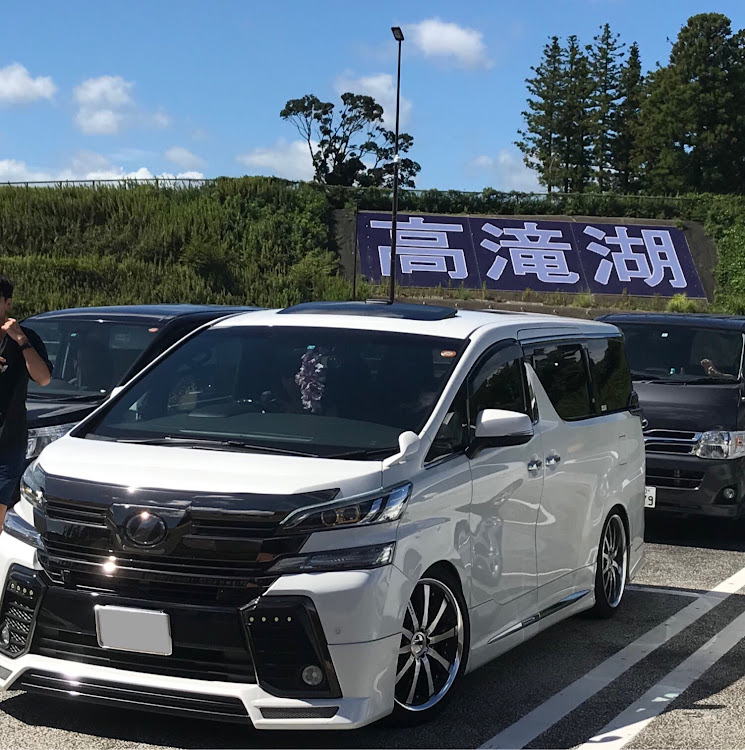 ヴェルファイアの村長さんが投稿したカスタム事例の投稿画像1枚目