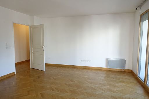 Location  appartement 3 pièces 65.93 m² à Chatillon (92320), 1 475 €