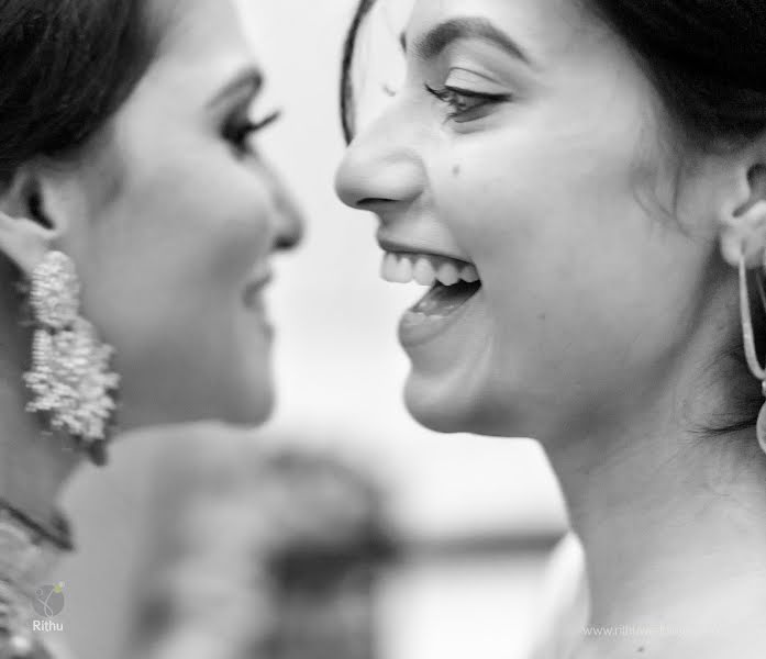 Fotograful de nuntă Rejeesh Rithu (rithuweddings). Fotografia din 13 mai 2020