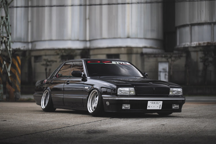 シーマの2019ベストショット・ozstyle・わっるracing・今年もよろしくお願いします・今年もお世話になりましたに関するカスタム事例の投稿画像5枚目