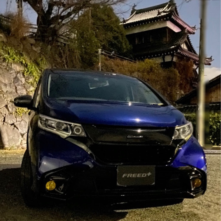 フリード+のベストバイ2021・モデューロ X 用バンパー一式+ワンオフ・グリル・投稿80回目‼︎に関するカスタム事例の投稿画像1枚目