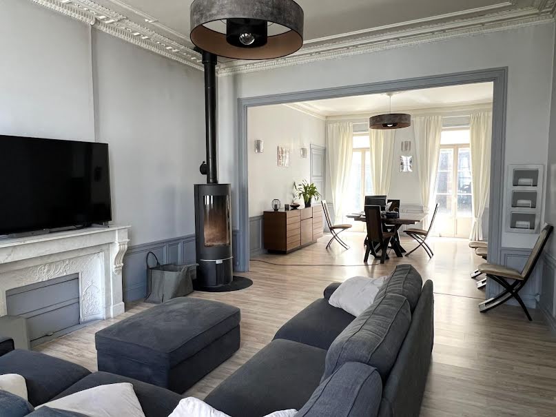 Vente maison  360 m² à Saint-Jean-d'Angély (17400), 396 000 €