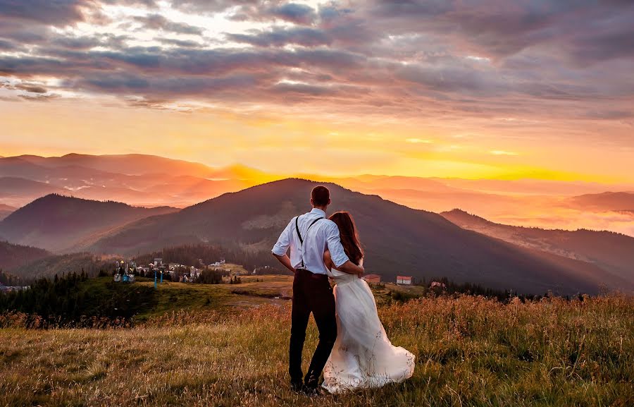 Fotografo di matrimoni Aleksandr Tt (talansev). Foto del 13 luglio 2019